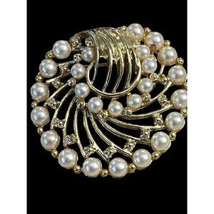 Vintage Gold-Tone Brooch Pin With Faux Pearls & Rhinestones Elegant Circular Des